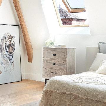 Chevet 3 tiroirs bois blanchi Ajay Atmosphera - Le Dépôt Bailleul