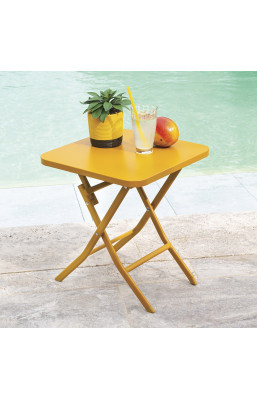 Table d'appoint pliante...