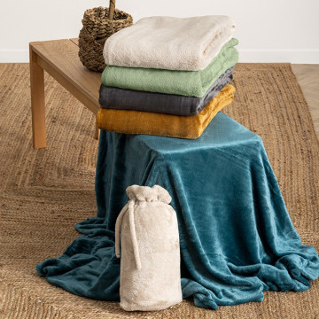 Plaid avec pochon Row 150x200 canard Atmosphera - Le Dépôt Bailleul