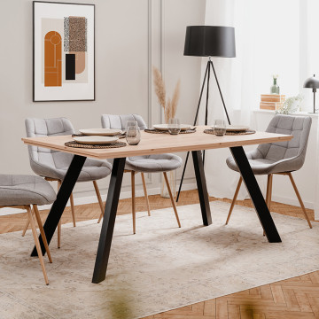 Table à manger 160 cm pieds métal inclinés Konstanz - Le Dépôt Bailleul