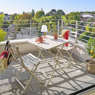 Chaise métal pliante Greensboro argile Hespéride - Le Dépôt Bailleul