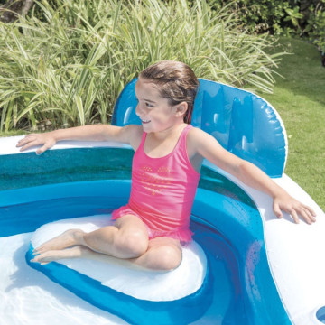 Piscine familiale avec sièges de la marque Intex - Le Dépôt Bailleul