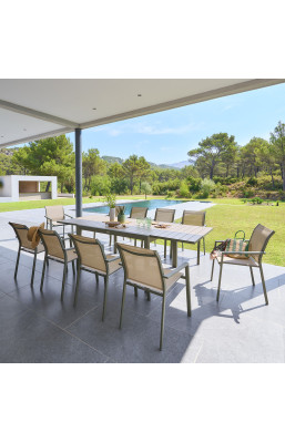 Table extensible 10 places...