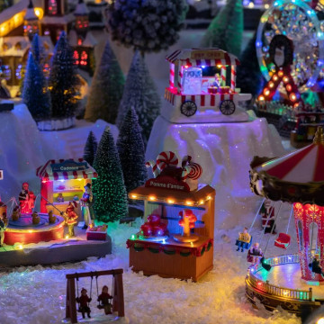 Village de Noël lumineux Pomme d'amour 7 LED musical et animé - Le Dépôt Bailleul