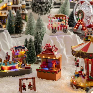 Village de Noël lumineux Pomme d'amour 7 LED musical et animé - Le Dépôt Bailleul