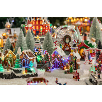 Village Noël lumineux maison pain d'épice avec enfants musical et animé - Le Dépôt Bailleul