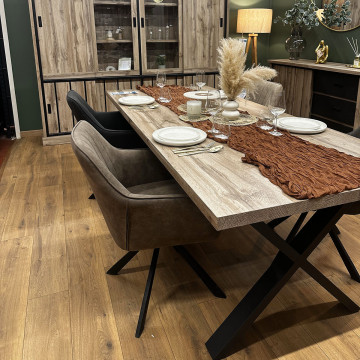 Table à manger 220 x 95 cm pieds en croix Lena - Le Dépôt Bailleul