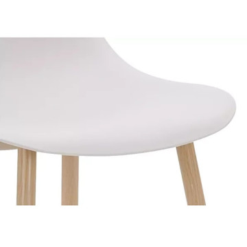 Chaise PP taupe pieds métal effet bois - Le Dépôt Bailleul