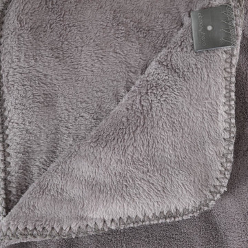 Plaid couleur gris clair 180x230cm - Le Dépôt Bailleul