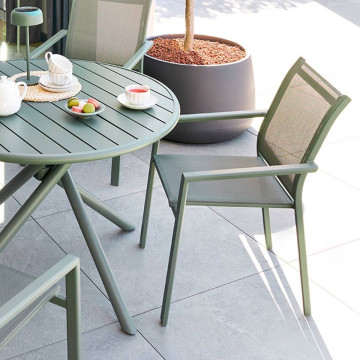 Fauteuil repas Essentia vert laurier Hespéride - Le Dépôt Bailleul
