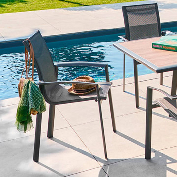 Fauteuil extérieur Axant poivre/graphite Hespéride - Le Dépôt Bailleul