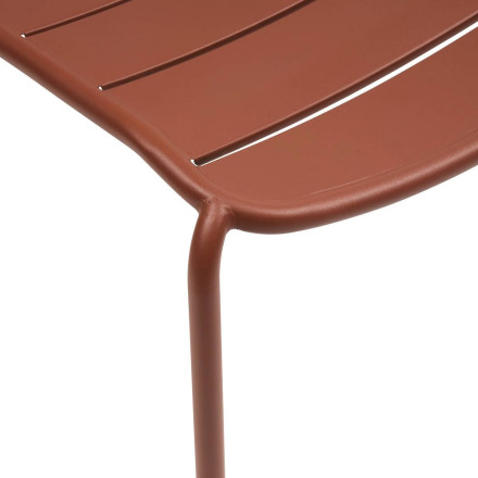 Chaise extérieure métal empilable Alegoria acajou Hespéride - Le Dépôt Bailleul