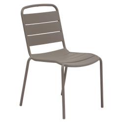 Chaise extérieure métal empilable Alegoria café Hespéride - Le Dépôt Bailleul