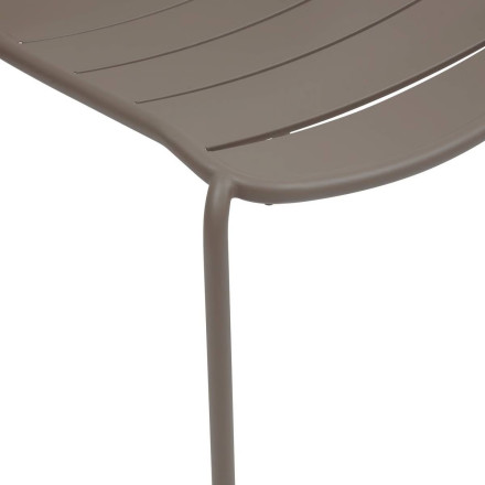 Chaise extérieure métal empilable Alegoria café Hespéride - Le Dépôt Bailleul