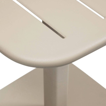 Table de jardin métal 2 places Alégoria argile Hespéride - Le Dépôt Bailleul