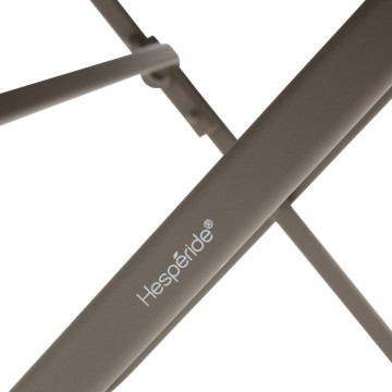 Table extérieure pliante 6 places Azua verre effet bois truffe café Hespéride - Le Dépôt Bailleul